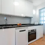 アパート Nautico